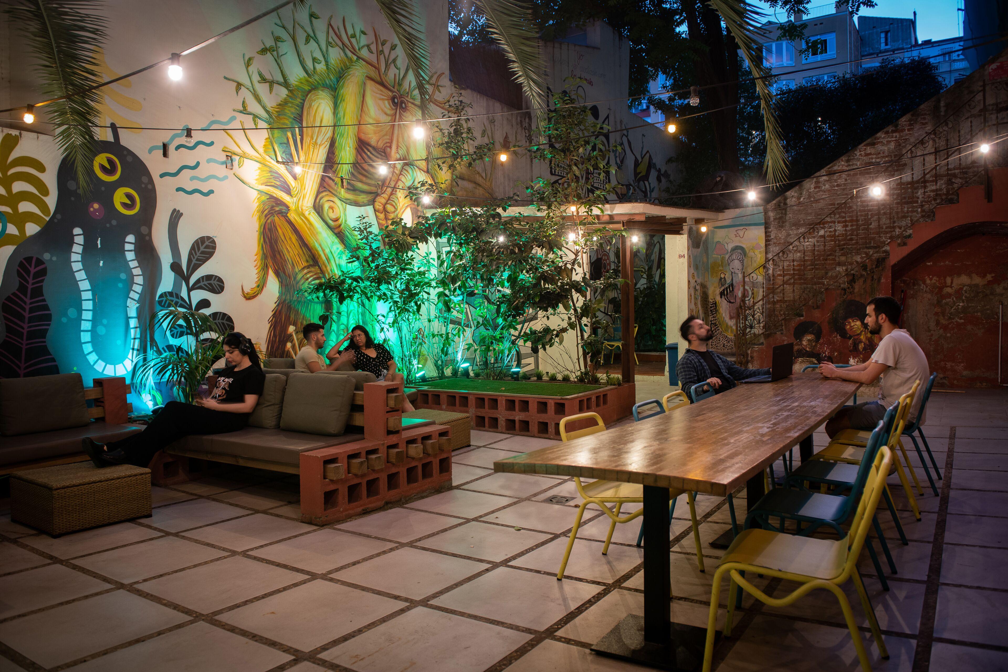 The Loft Hostel Barcelona La Pedrera — Photos 3